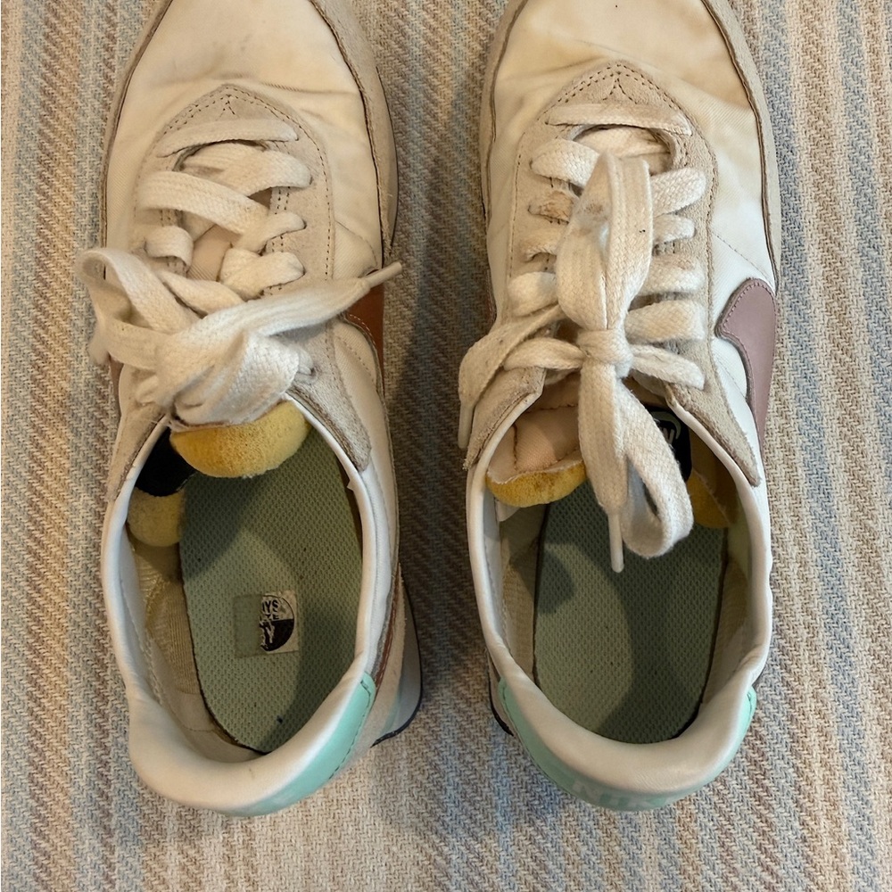 Nike Cream Sneakers with Brown Swoosh and Mint Heel - Picture 6 of 7